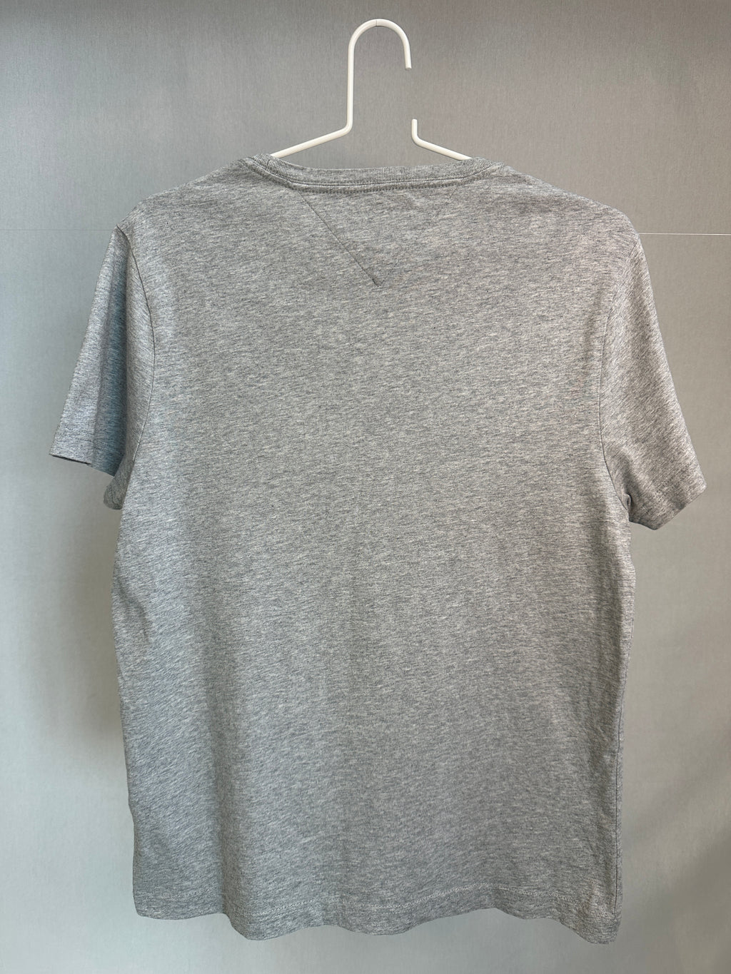 Tommy Hilfiger T-shirt S Grey