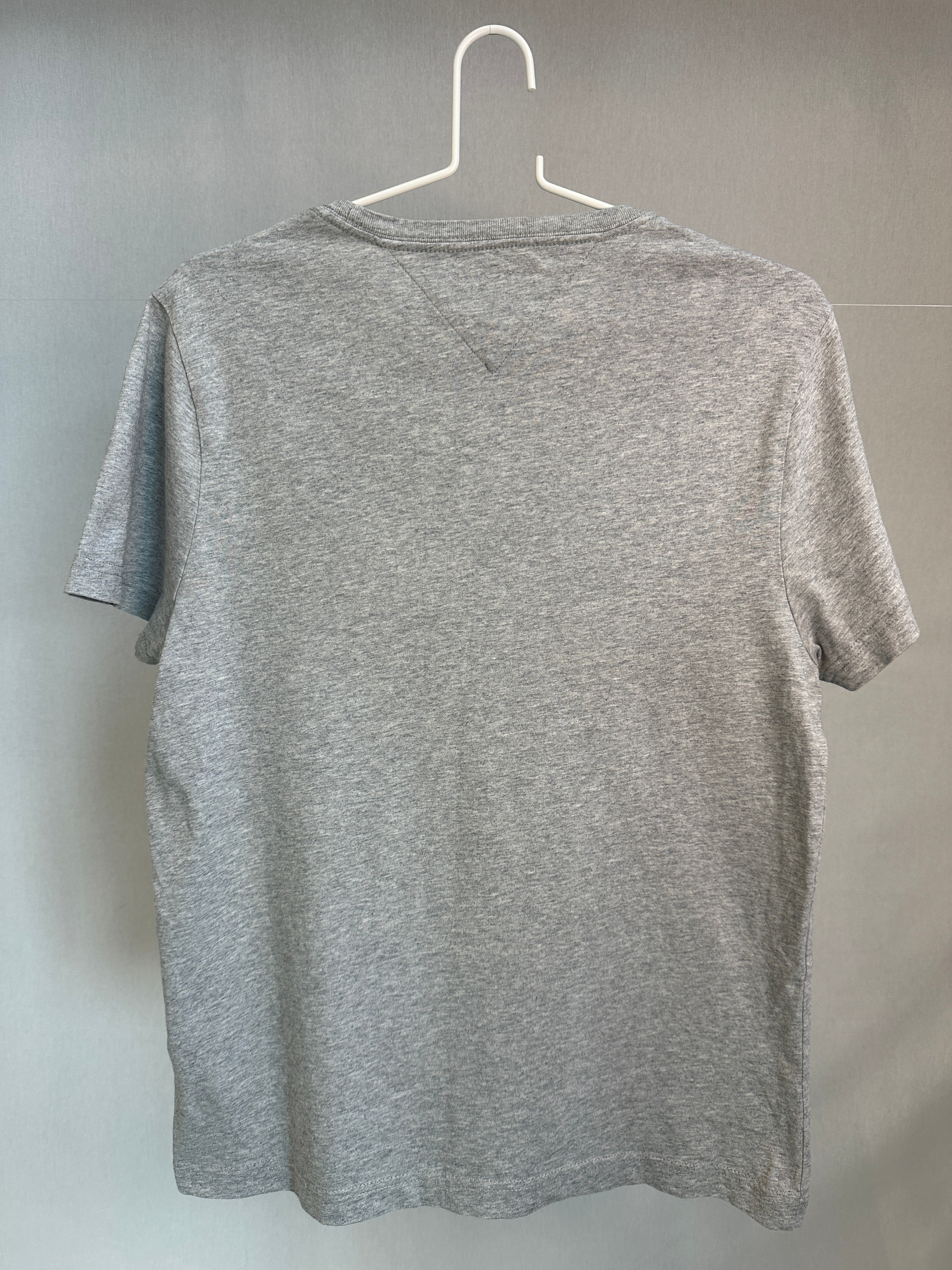 Tommy Hilfiger T-shirt S Grey